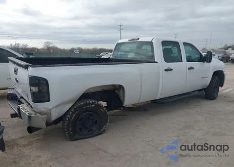 2008 Chevrolet Silverado 2500Hd Work Truck z USA, uszkodzony, nr VIN 1GCHC23698F136058
